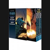 BATMAN BY SCOTT SNYDER AND GREG CAPULLO GRAPHIC NOVEL BOX SET 2