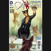 CATWOMAN #34 (2011 SERIES) SELFIE VARIANT