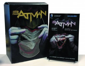 BATMAN VOLUME 3 DEATH OF THE FAMILY GRAPHIC NOVEL AND JOKER MASK SET