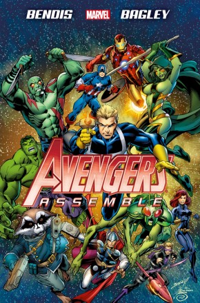 AVENGERS ASSEMBLE BY BENDIS HARDCOVER